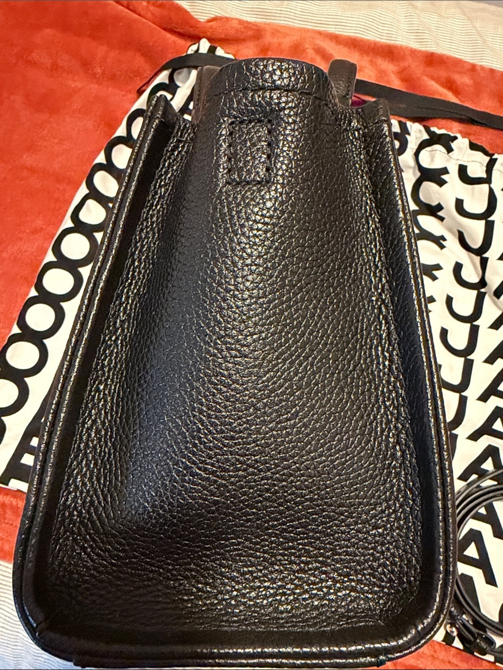 Marc Jacobs Black Pebbled Leather Top-Handle Tote - Picture 6 of 10